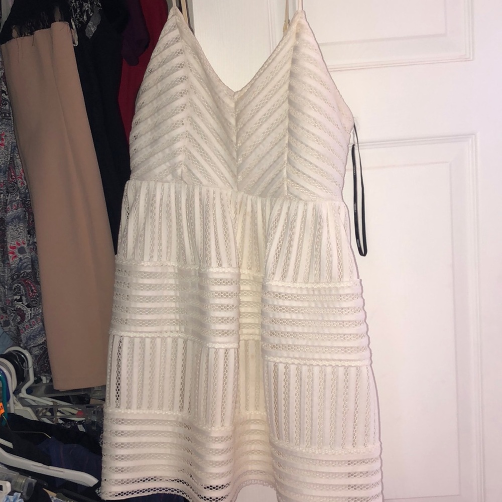 GRADUATION x BRIDAL DRESS - Picture 2 of 2